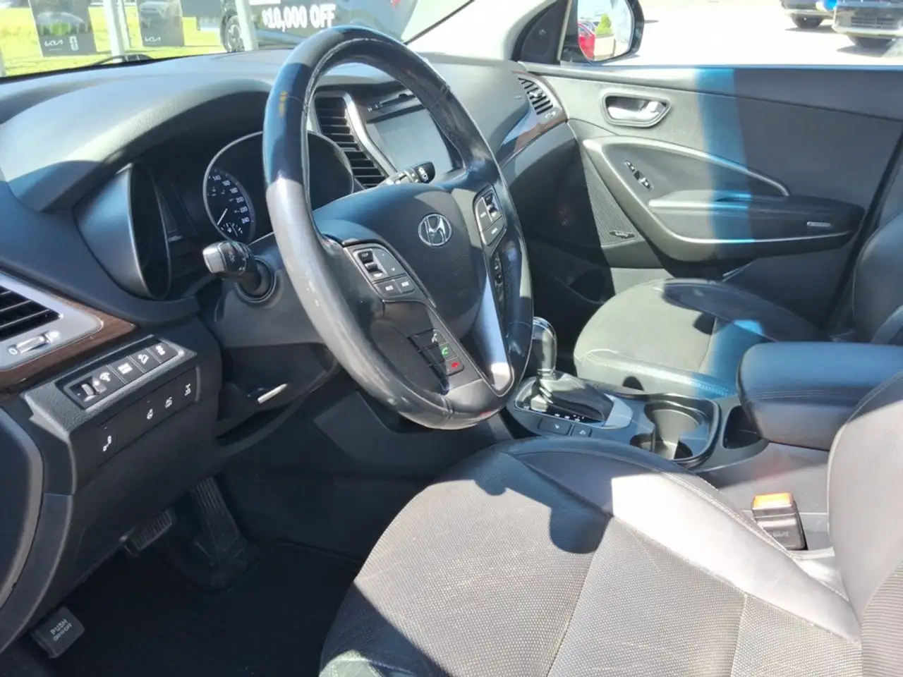 Hyundai SANTA FE снимка Hyundai SANTA FE