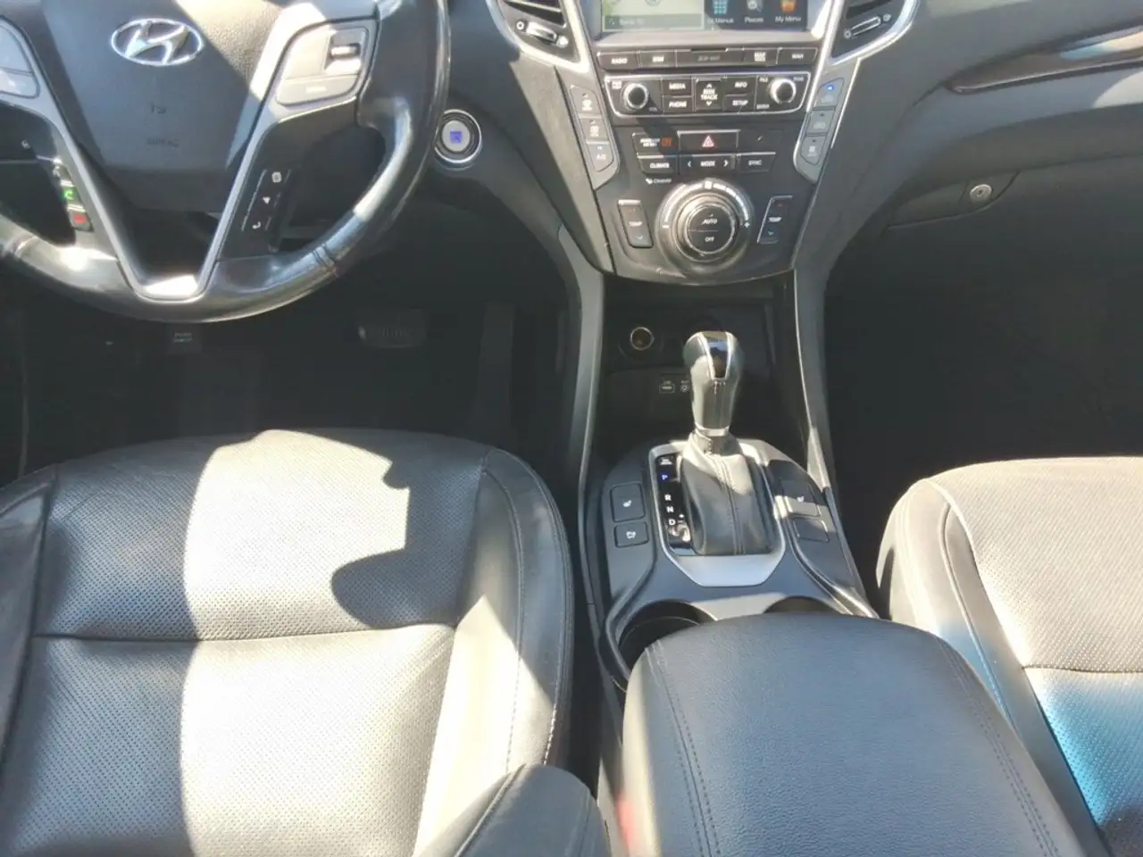 Hyundai SANTA FE снимка Hyundai SANTA FE