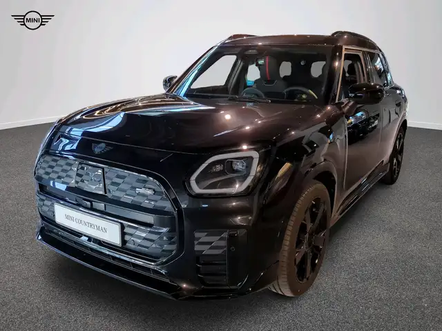MINI Countryman E John Cooper Works Trim