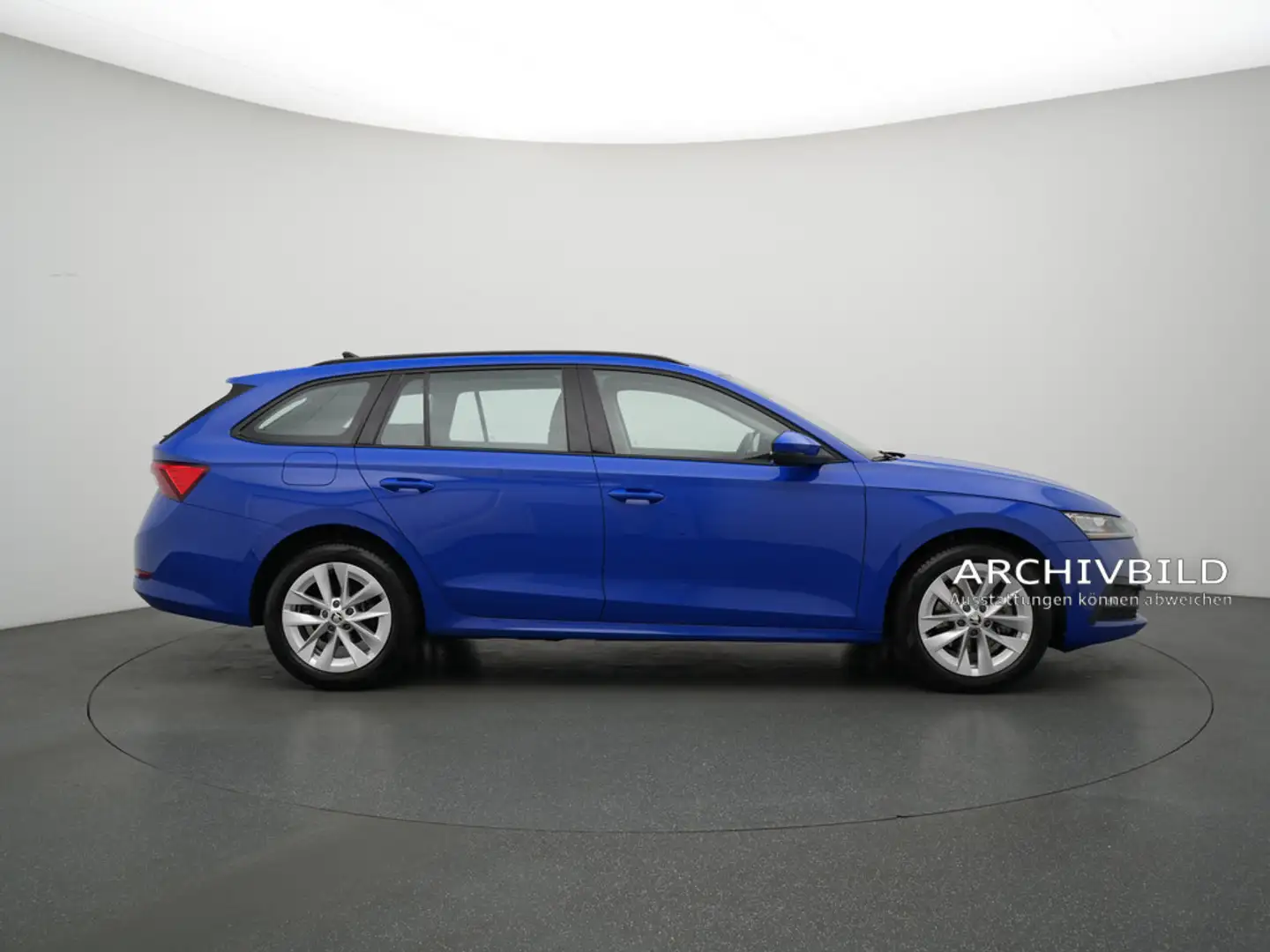 Skoda Octavia Combi Ambition DSG CARPLAY PDC VIRT AHK Schwarz - 2