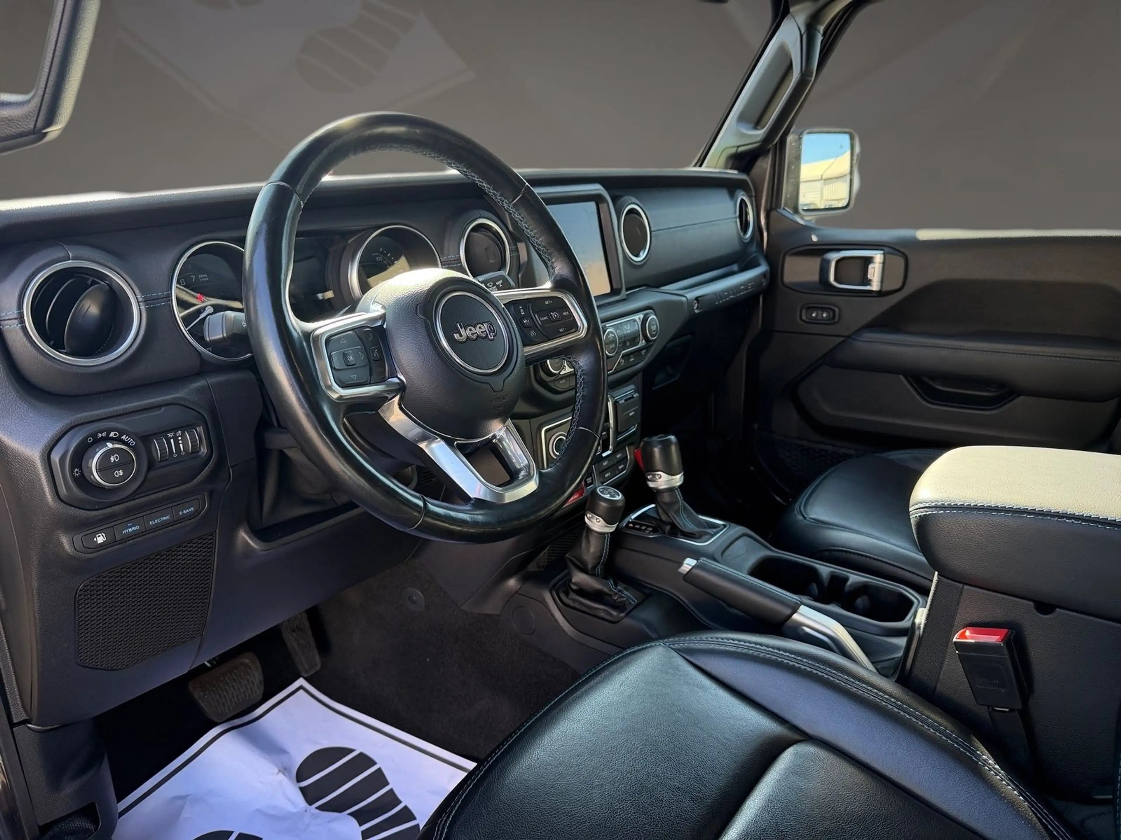 Jeep Wrangler Plug-In Hybrid Rubicon Unlimited 4xe — photo 7