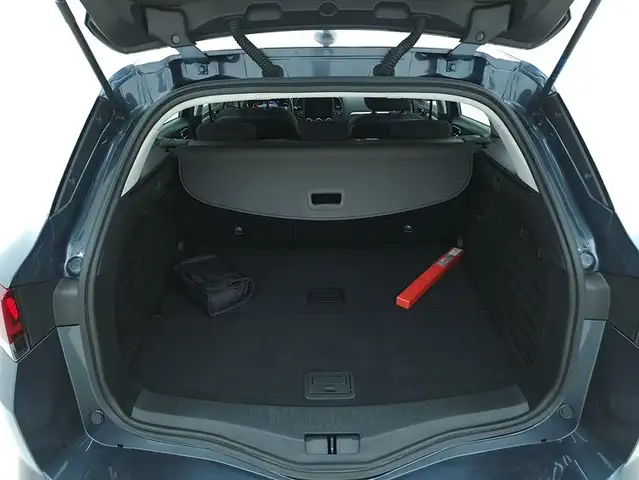Renault Megane view 14