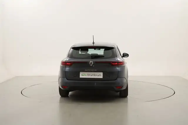 Renault Megane view 4