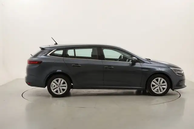 Renault Megane view 6