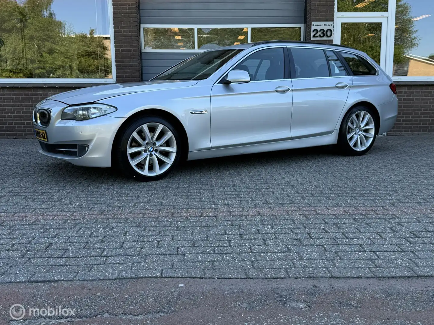 BMW 520 5-serie Touring 520d High EXE AUT PANO/ECC-AIRCO/L Gris - 1