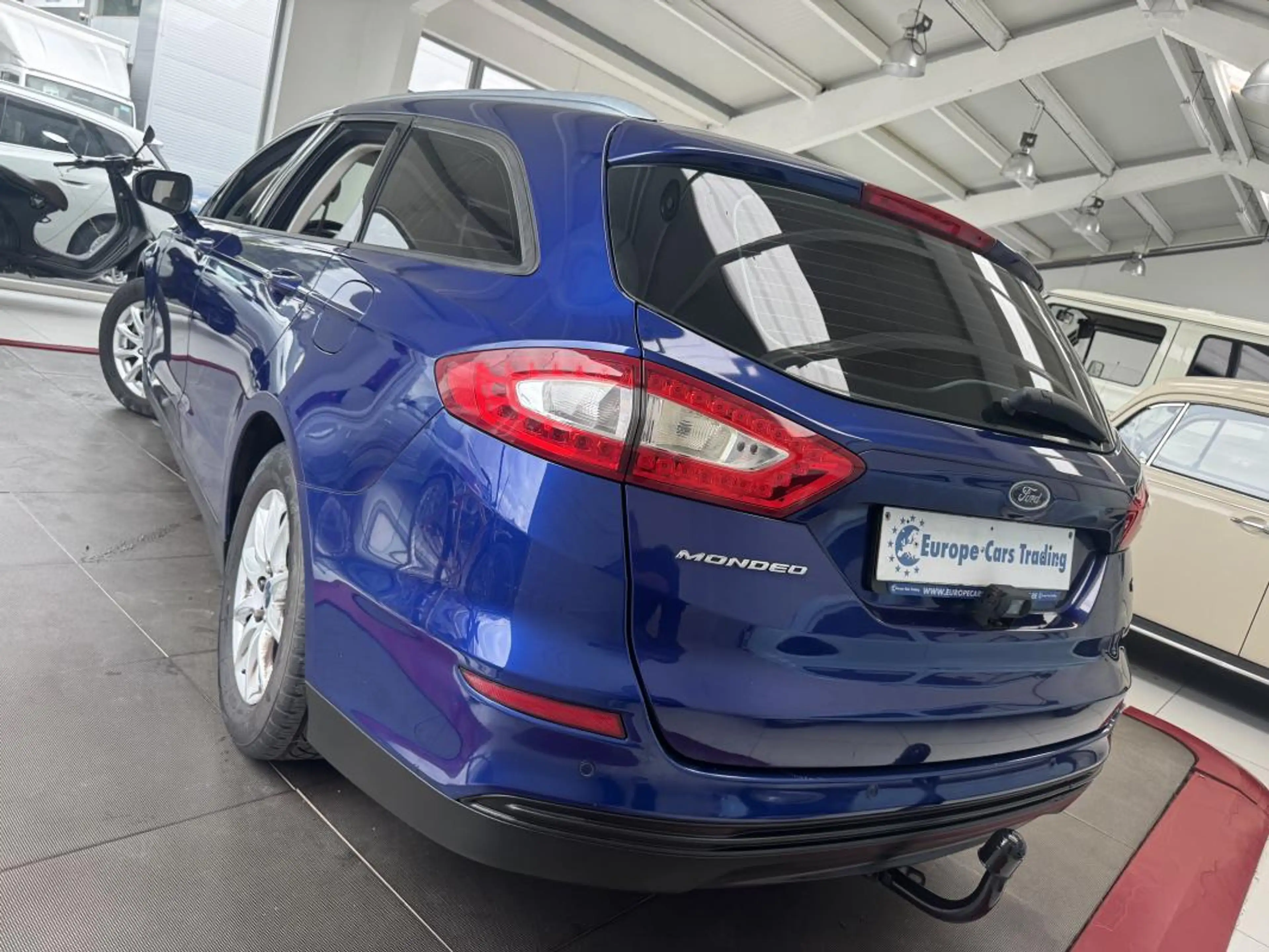 Ford Mondeo SW 1.5TDCI 120CH GAR 12M — photo 3