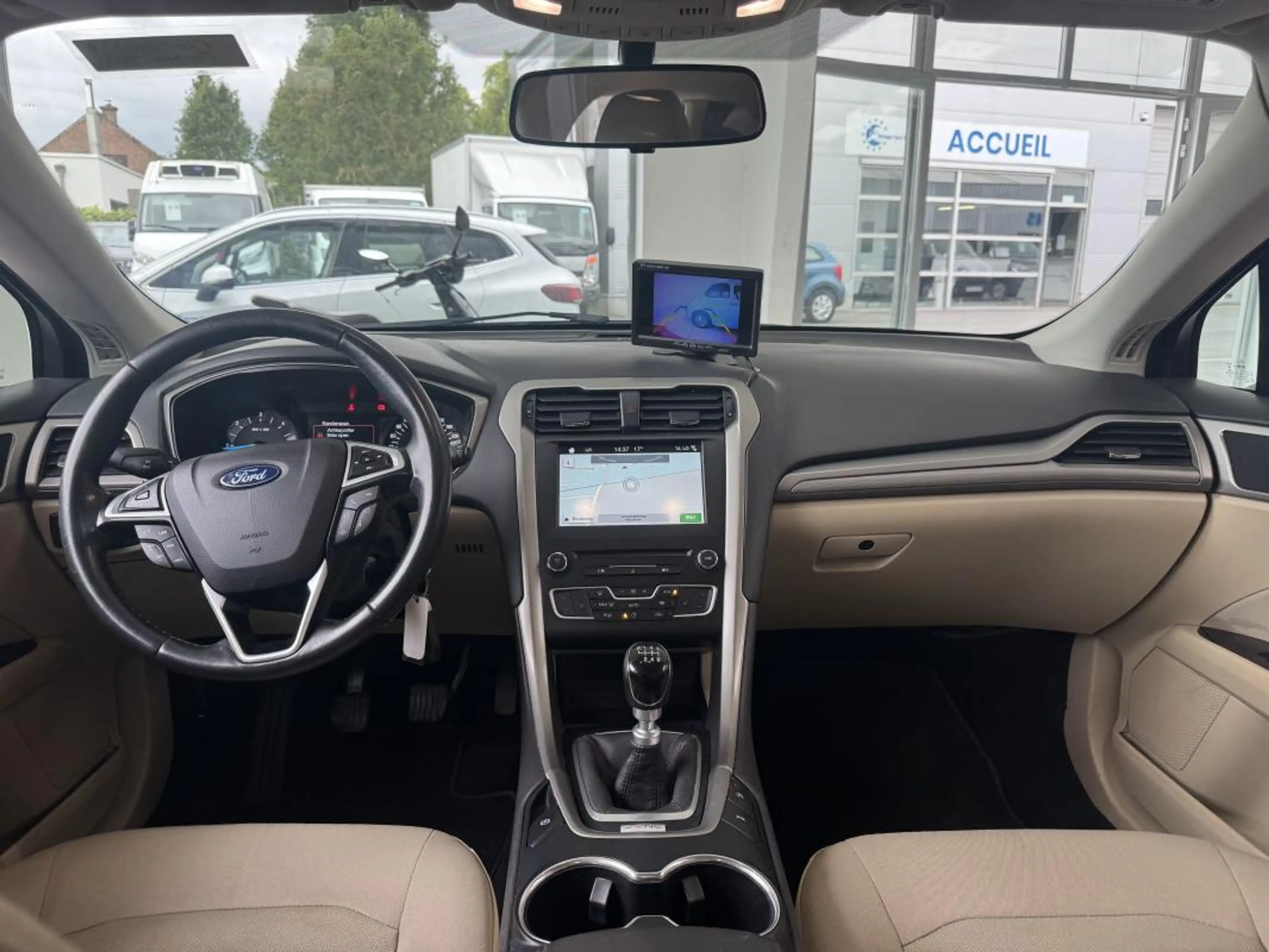 Ford Mondeo SW 1.5TDCI 120CH GAR 12M — photo 8