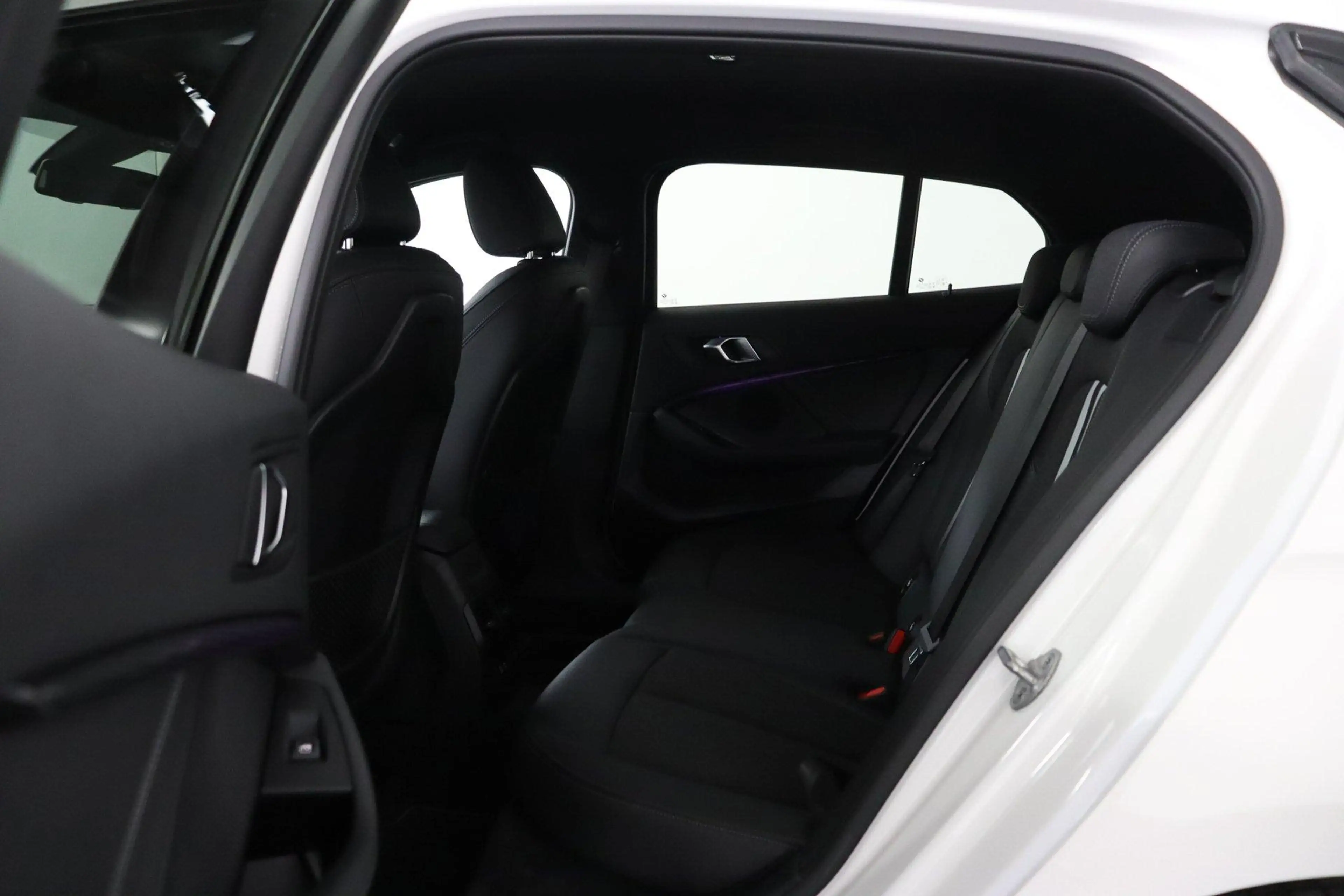 BMW 118 1-serie 118i Executive Edition HiFi | Sportstoelen — photo 15