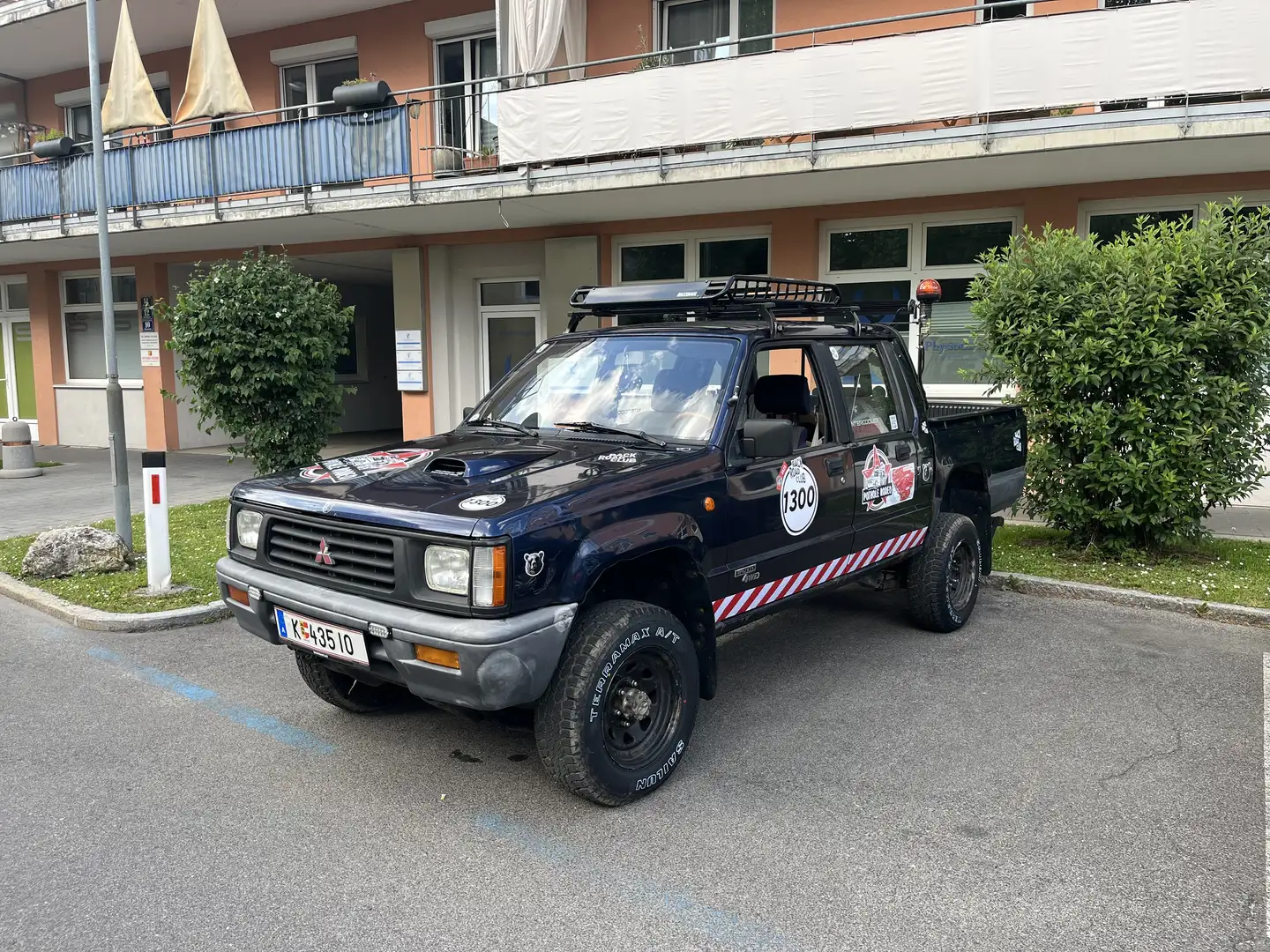 Mitsubishi L200 K34 4WD Blau - 2
