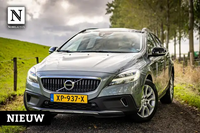Volvo V40 Cross Country 1.5 T3 Polar+ Luxury|Dealeronderhoud