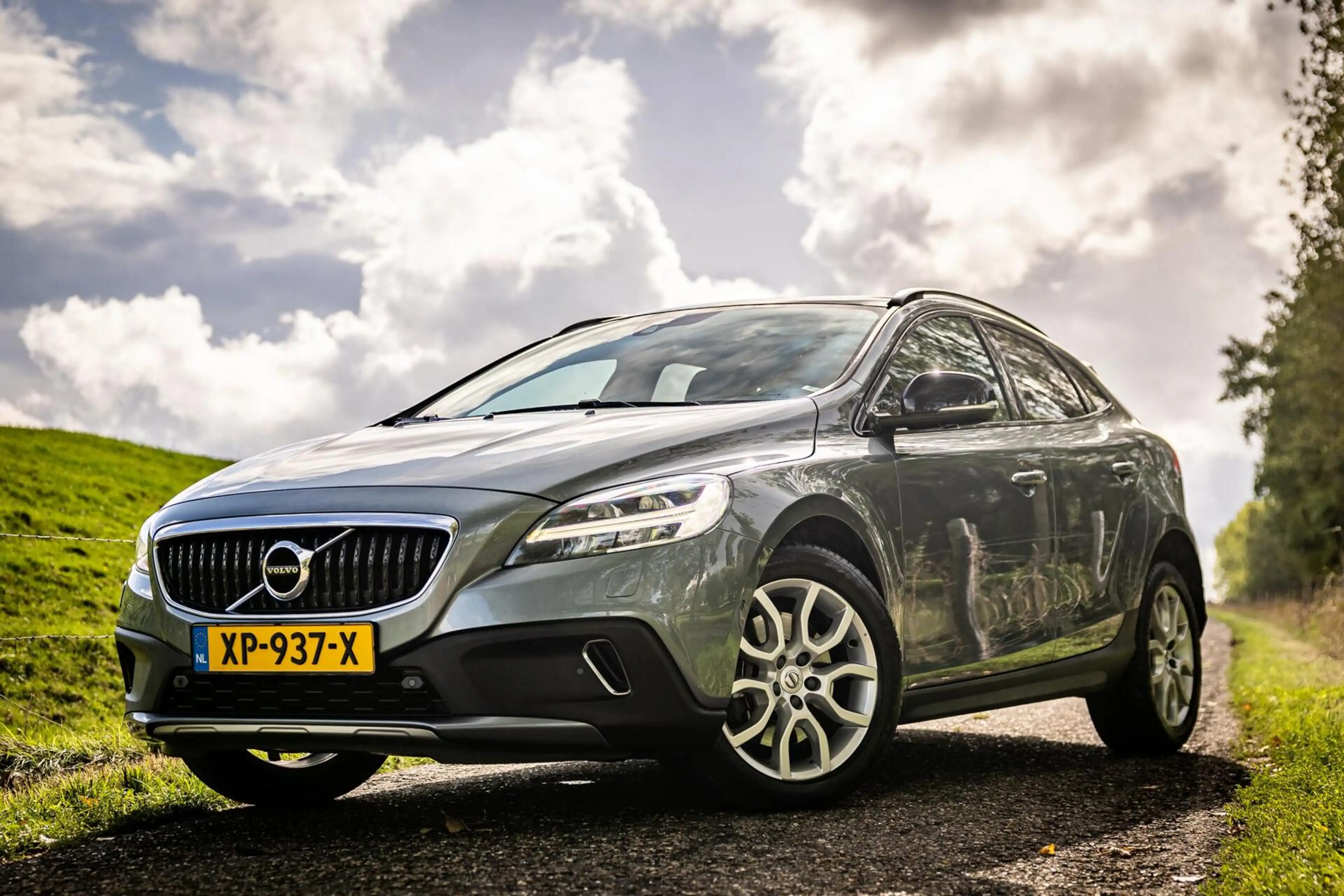 Volvo V40 Cross Country 1.5 T3 Polar+ Luxury|Dealeronderhoud — photo 38