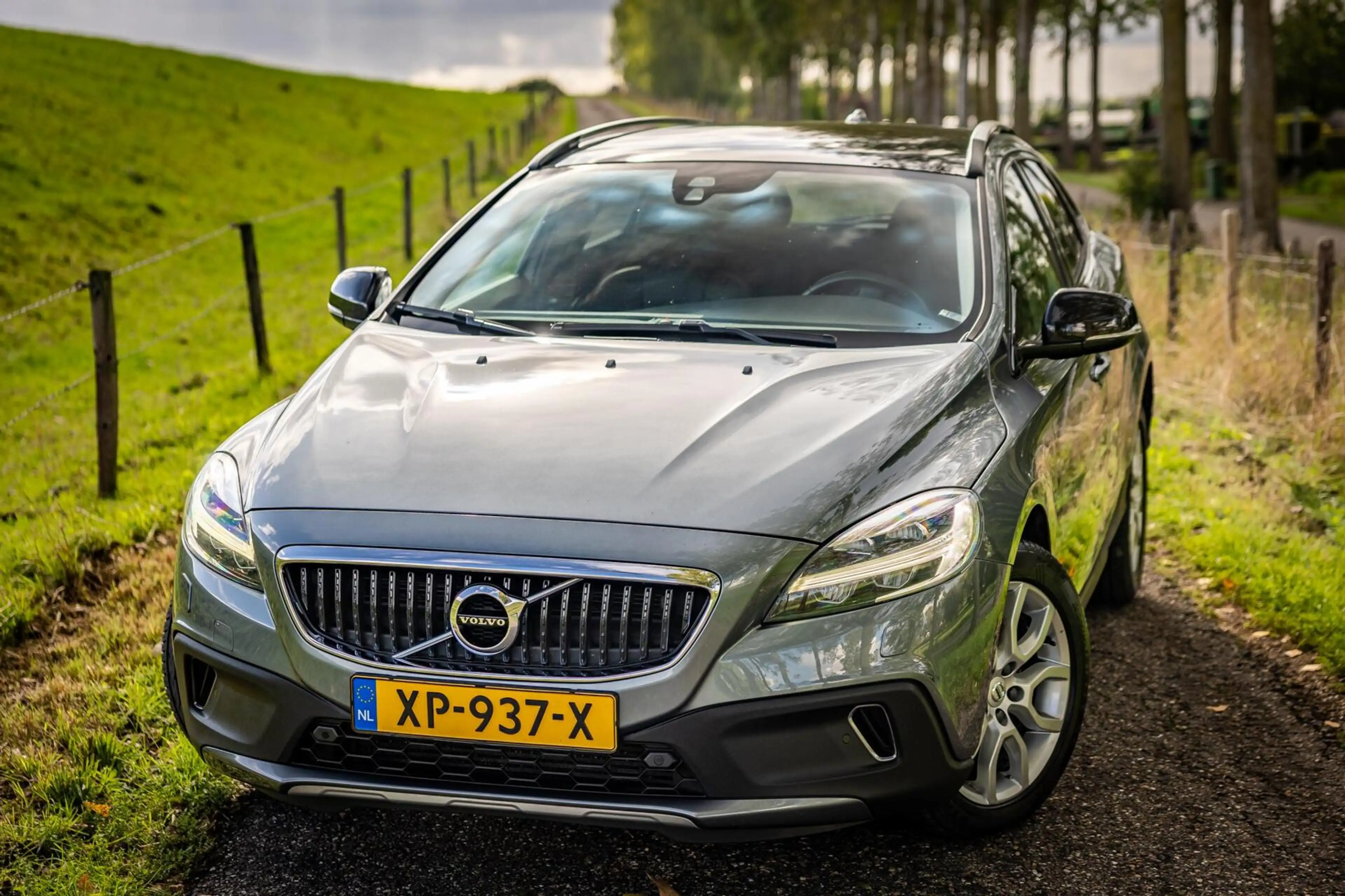 Volvo V40 Cross Country 1.5 T3 Polar+ Luxury|Dealeronderhoud — photo 5