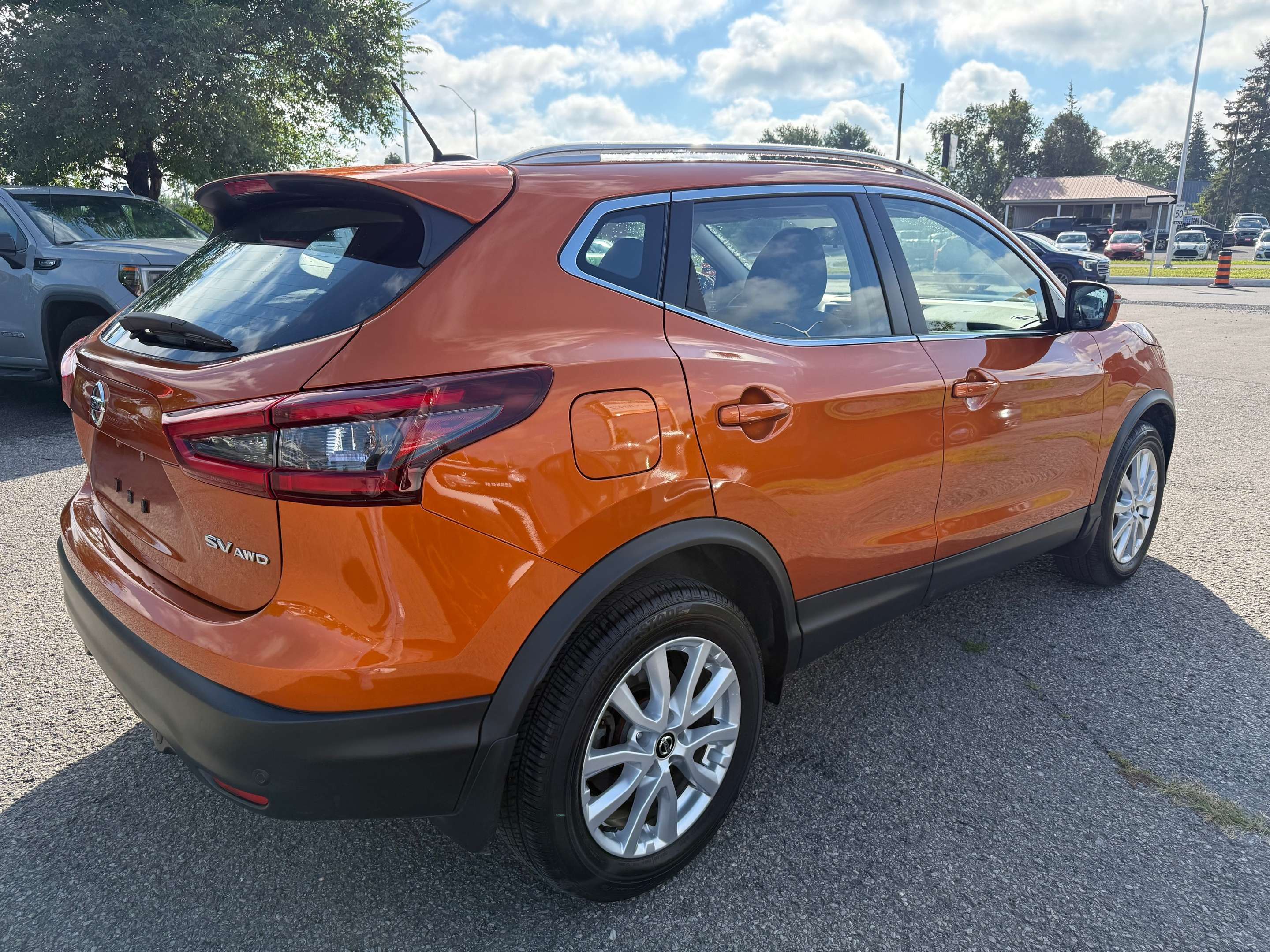 2021 Nissan Qashqai SV Sunroof! CarPlay! Heat Steering! — снимка 1
