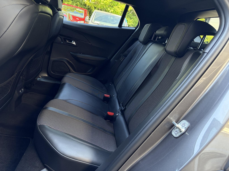 Peugeot 2008 GT 1.2 Turbo 130pk EAT8 | TREKHAAK | NAVI | DODEHO — photo 15