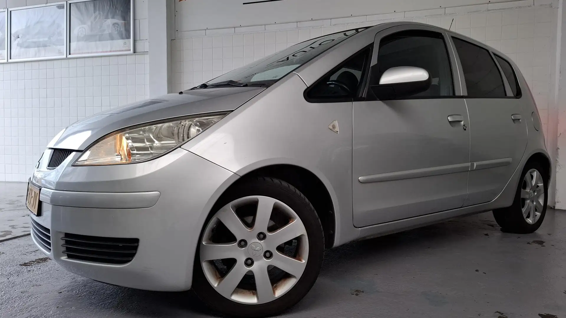 Mitsubishi Colt NL-AUTO/NAP/AIRCO/DUBBEL OPEN DAK/APK 24-11-26 Zilver - 1