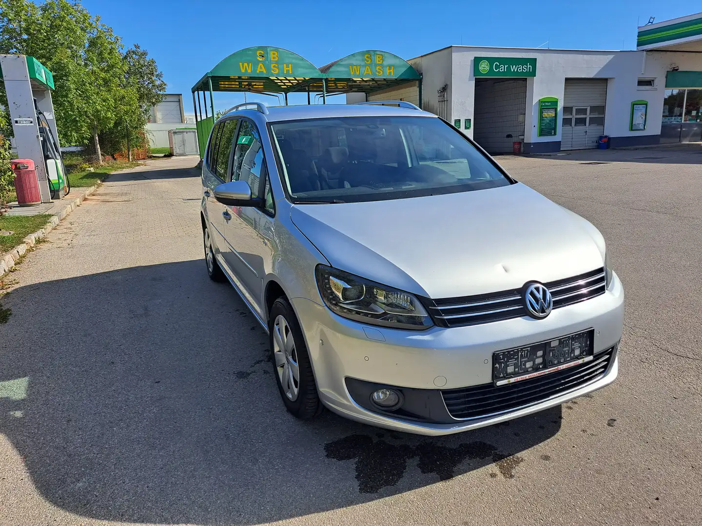 Volkswagen Touran Touran Highline 1,6 BMT TDI DPF Highline Silber - 2