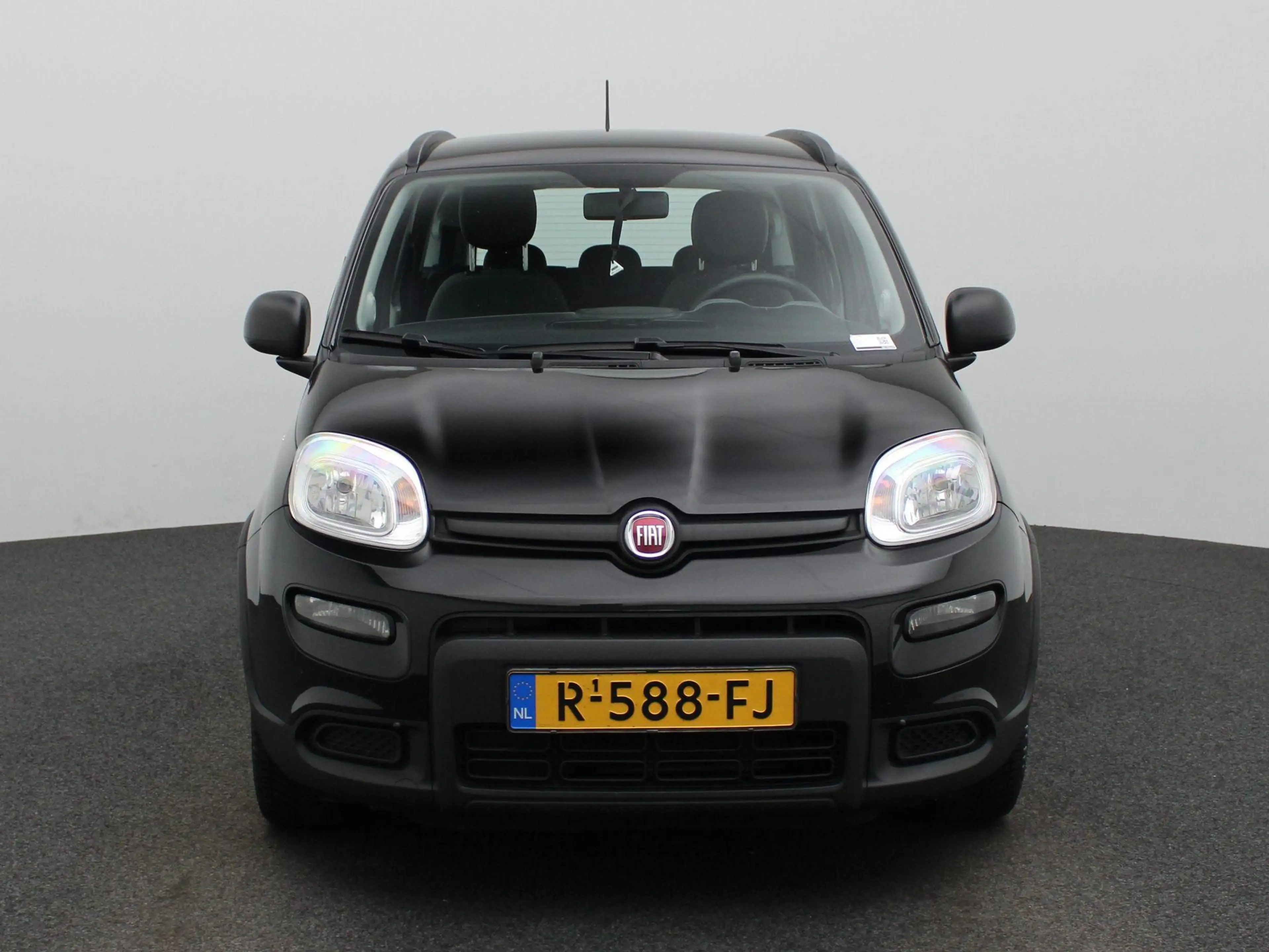 Fiat Panda 1.0 Hybrid City Life | BLUETOOTH | DAB RADIO | AIR — photo 3