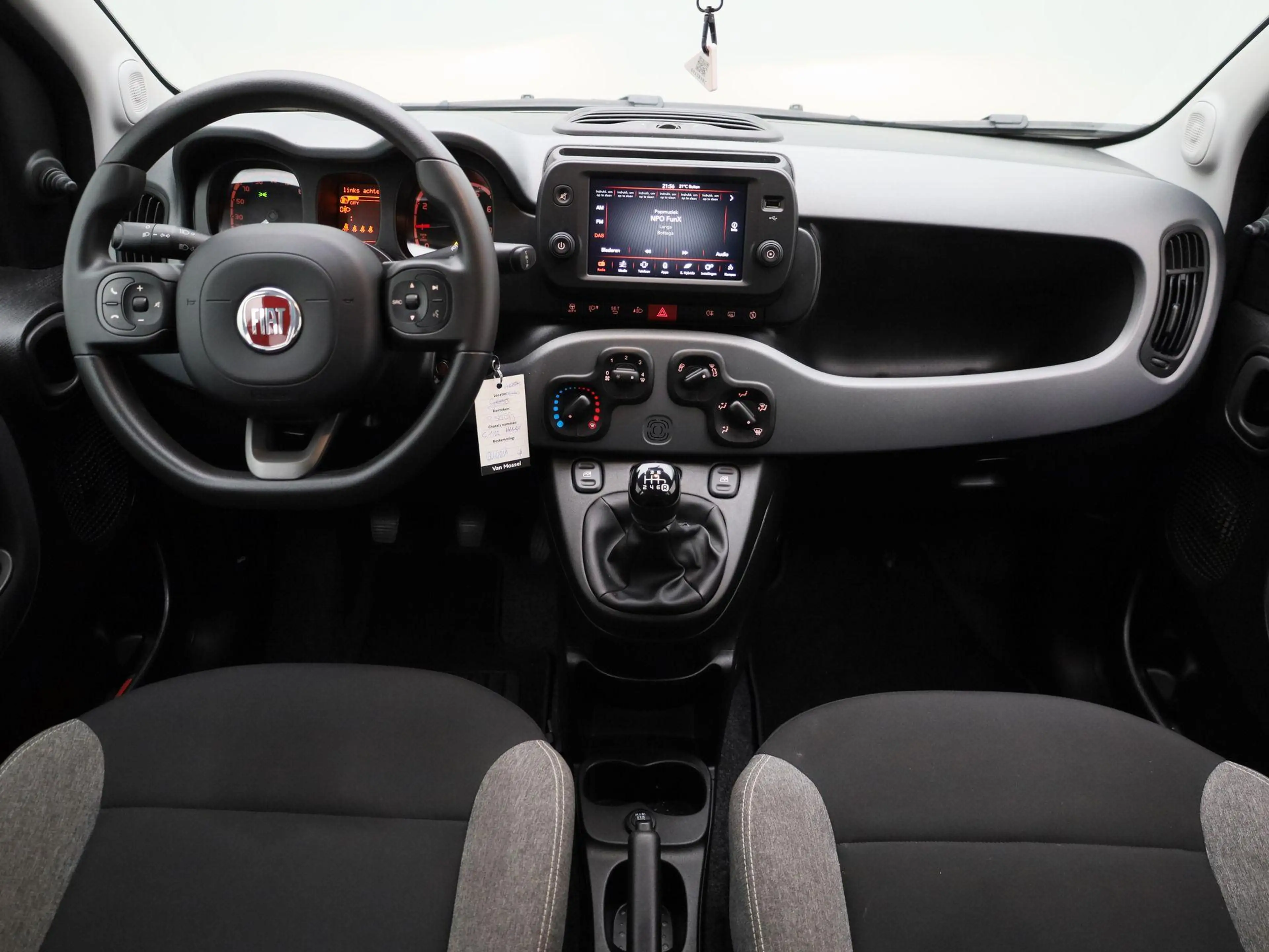 Fiat Panda 1.0 Hybrid City Life | BLUETOOTH | DAB RADIO | AIR — photo 8