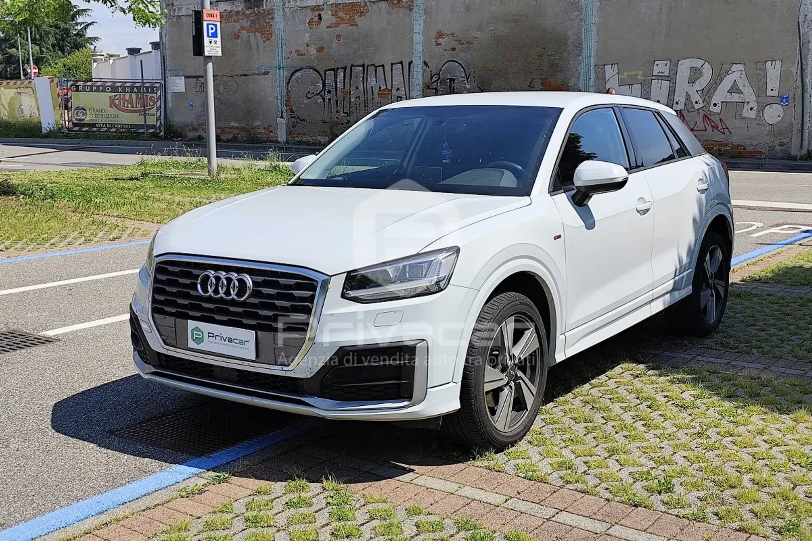 Audi Q2 Q2 35 TDI S line Edition Bílá - 1
