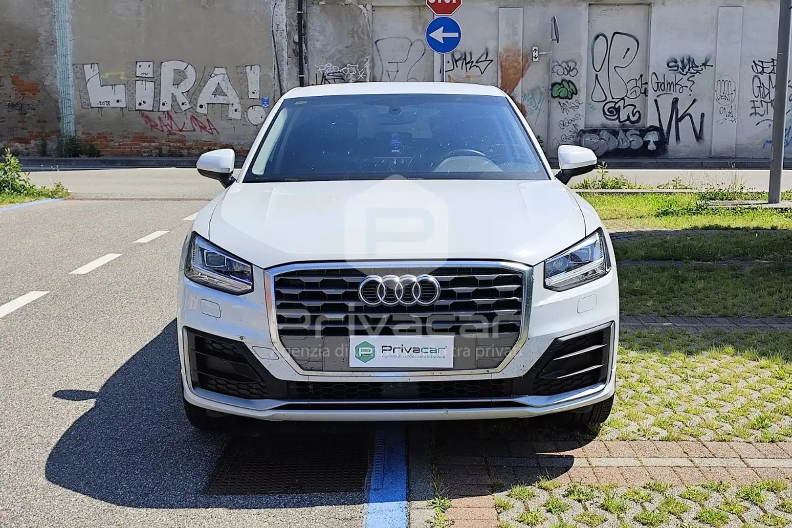 Audi Q2 Q2 35 TDI S line Edition Bílá - 2