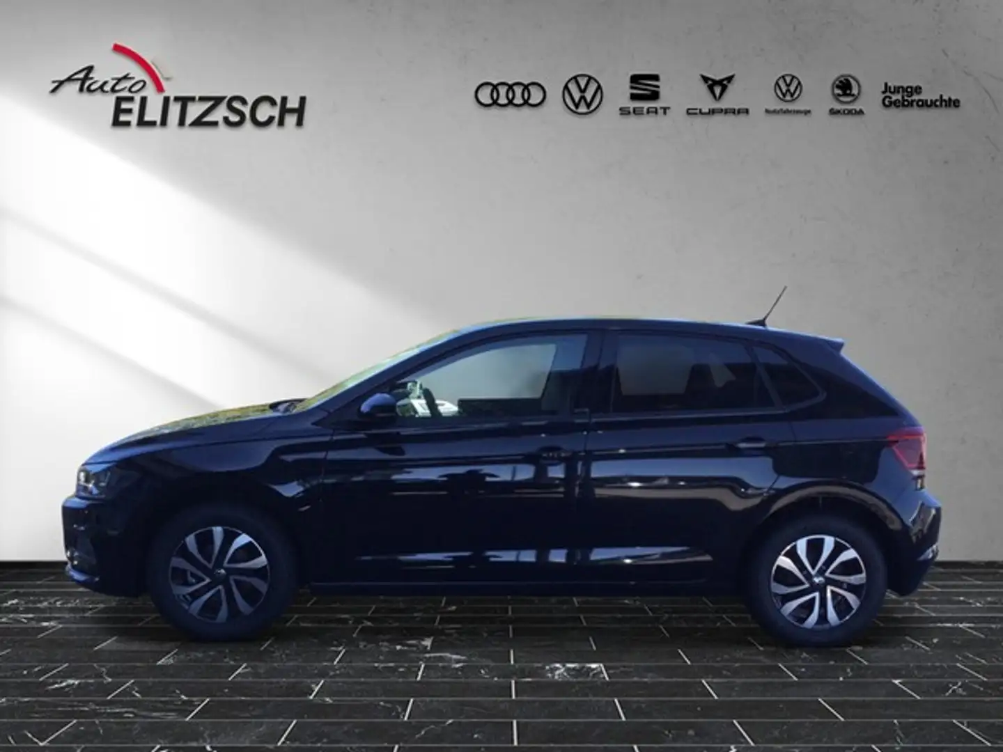 Volkswagen Polo TSI Active Navi Climatronic PDC SH LM Schwarz - 2