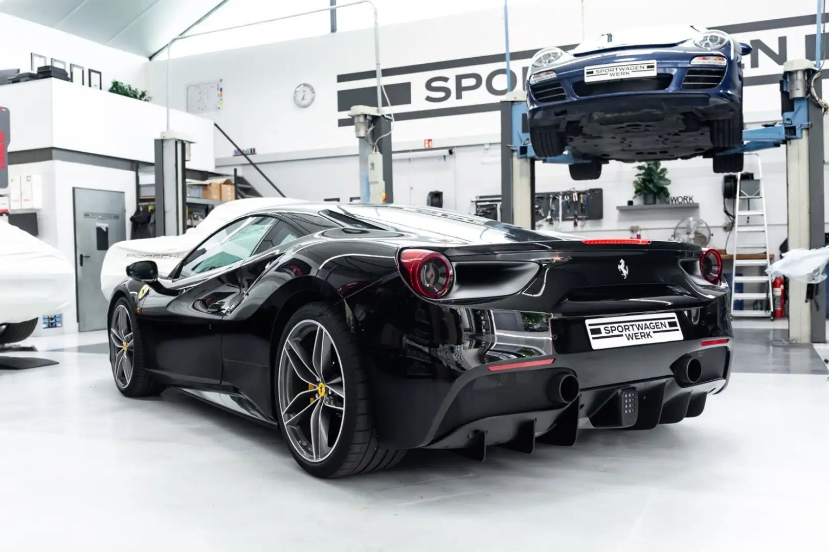 Ferrari 488 I Carbon I Racing Seats I 2. Hand I BRD Schwarz - 2