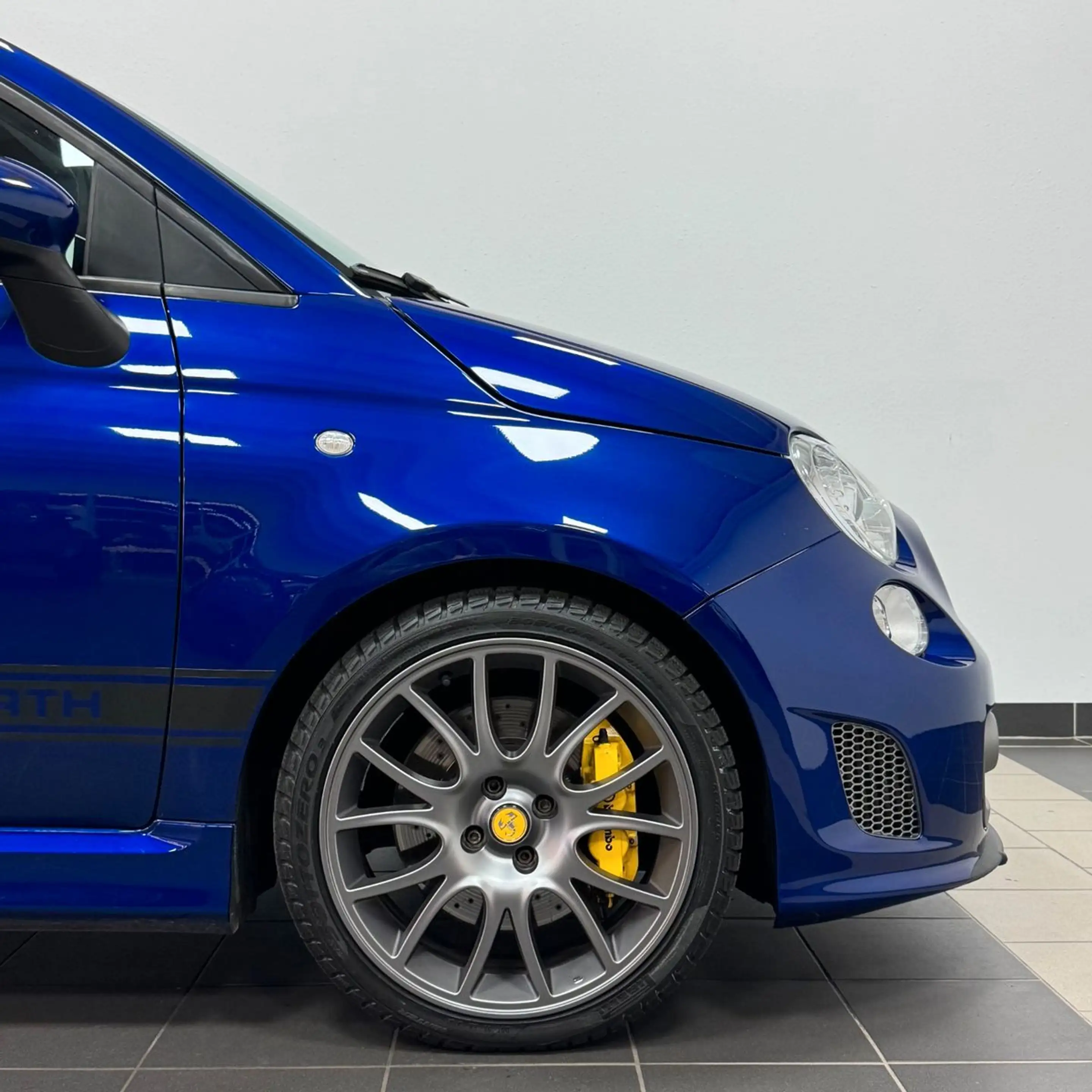 Abarth 500 595 Competizione — photo 6