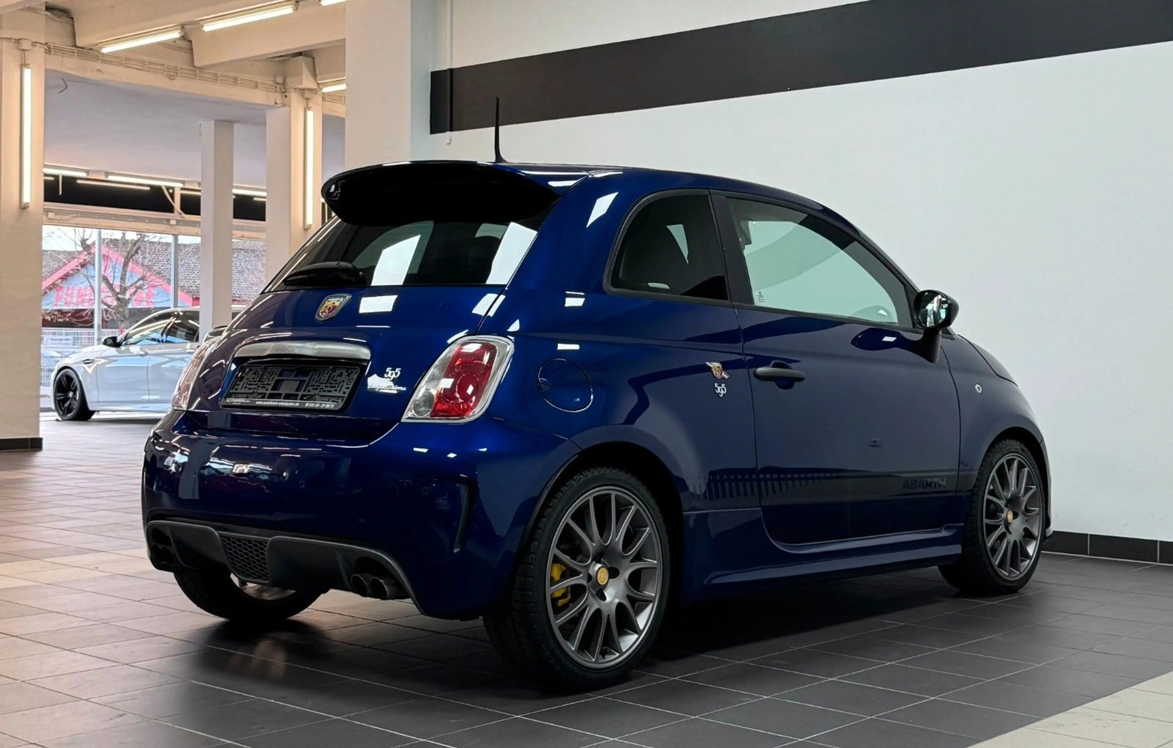 Abarth 500 595 Competizione — photo 7