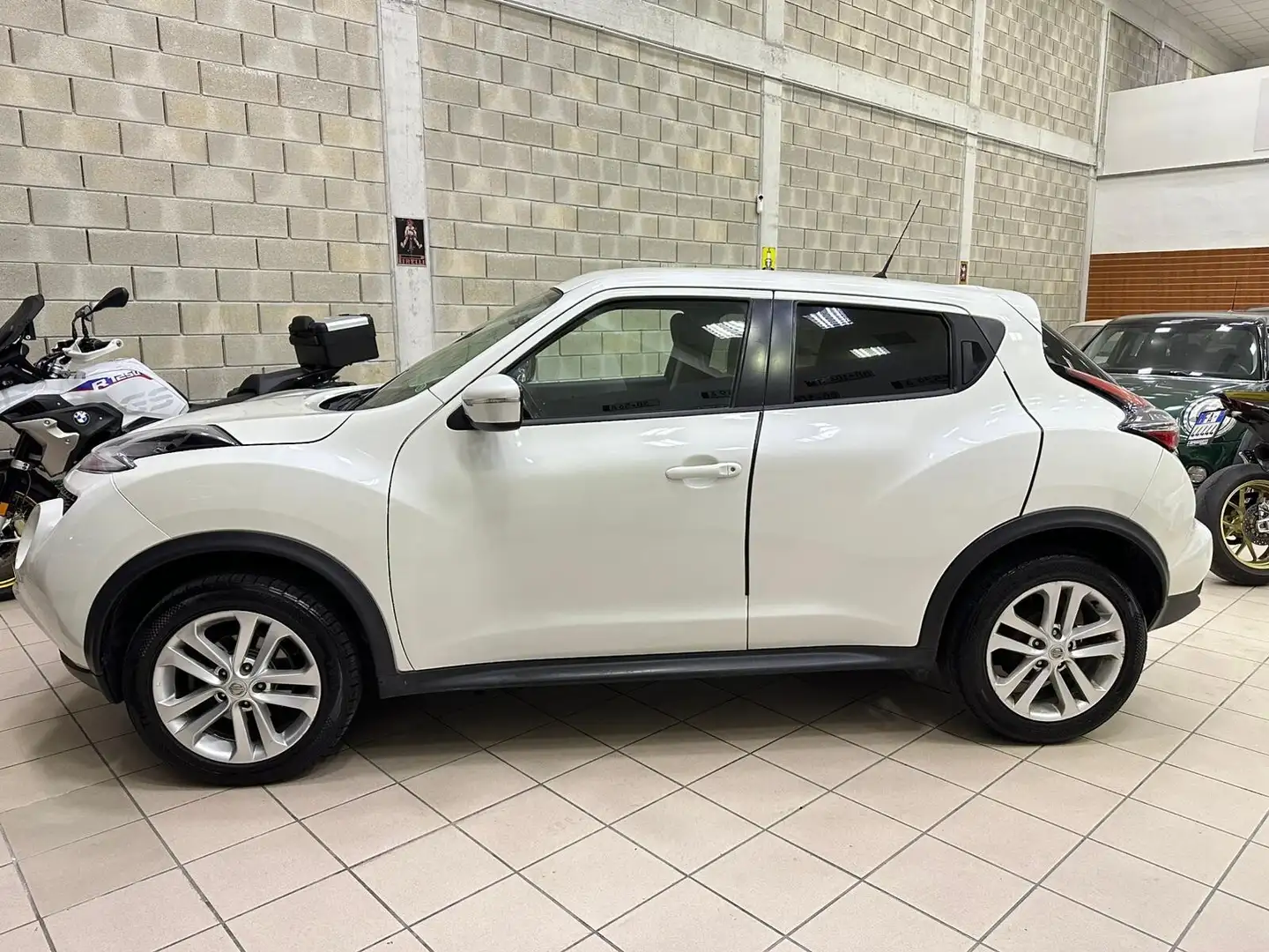Nissan Juke Juke 1.5 dCi Start&Stop Premium Blanc - 2