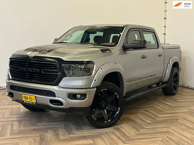 Dodge RAM 1500 BIG HORN 5.7 V8 Quad Cab 6'4|2021|INRUIL MOGE