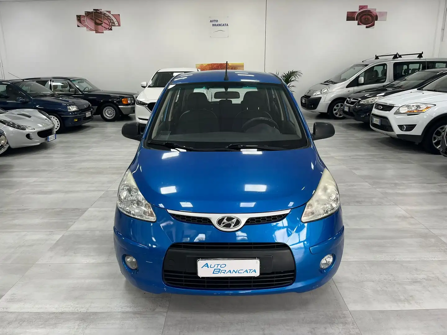 Hyundai i10 1.1 Comfort Blau - 2