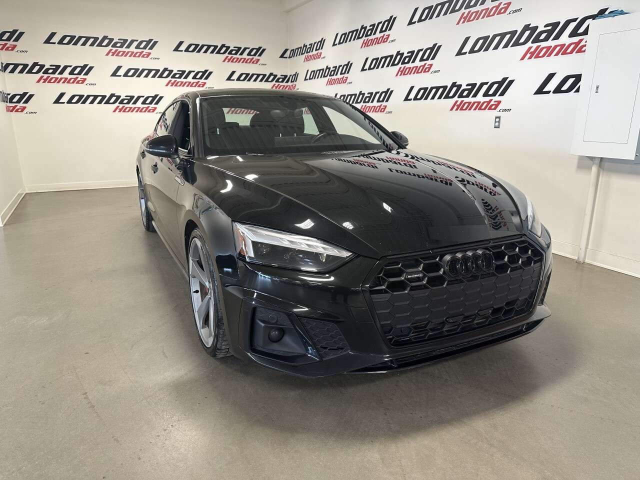 2022 Audi A5 Progressiv 45 TFSI quattro thumb 24