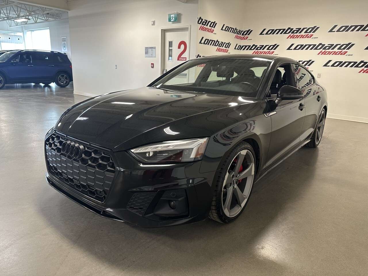 2022 Audi A5 Progressiv 45 TFSI quattro thumb 6