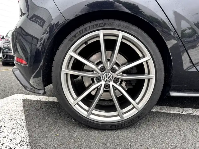 Volkswagen Golf view 27