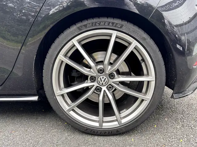 Volkswagen Golf view 26