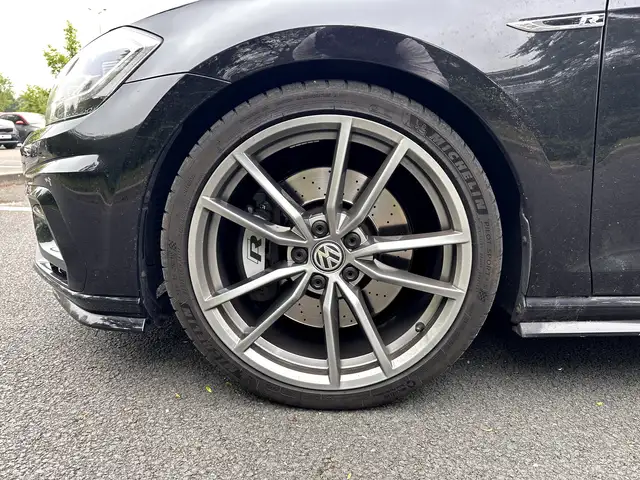 Volkswagen Golf view 25