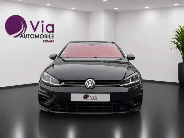 Volkswagen Golf view 2