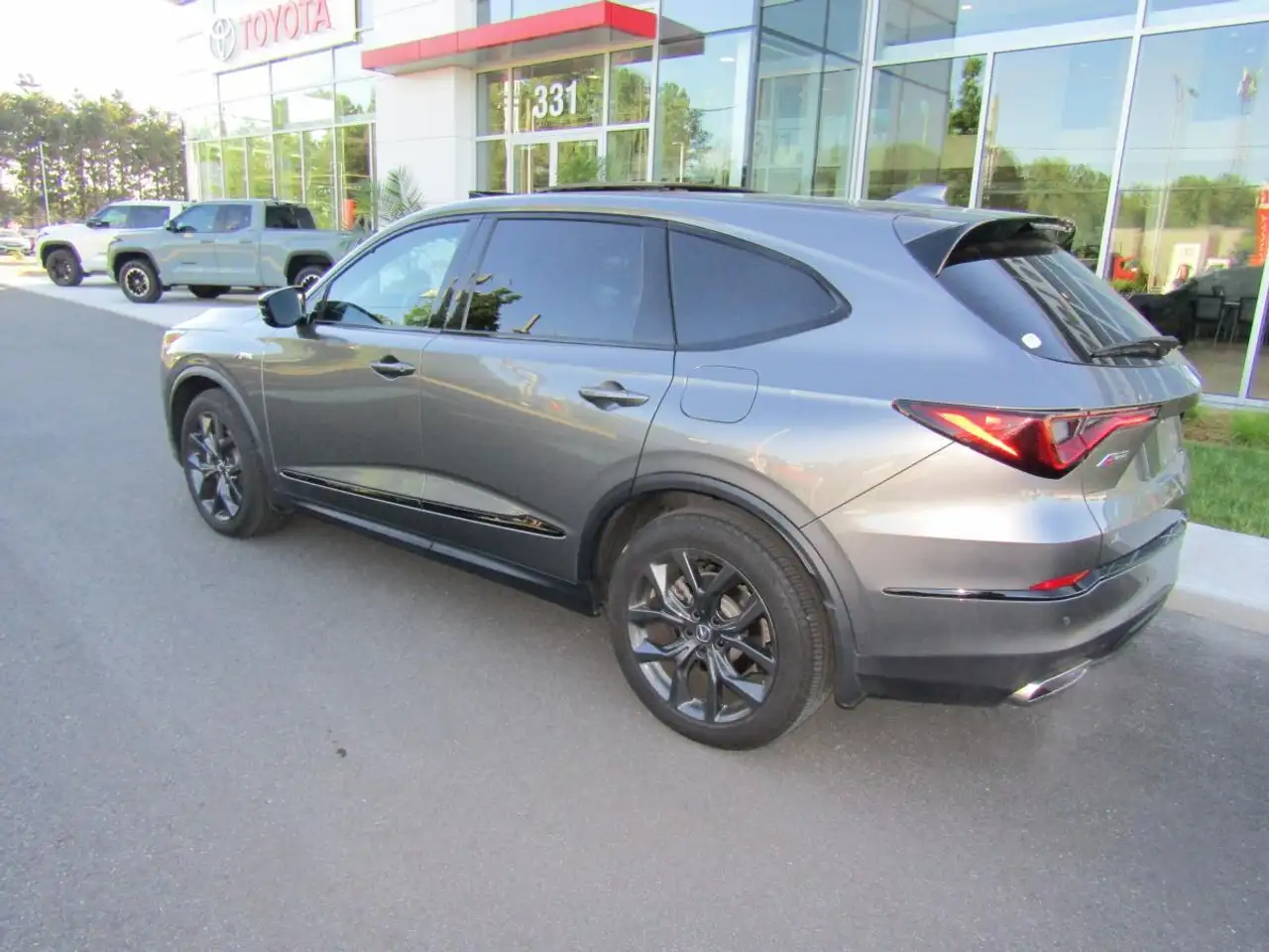 Acura MDX снимка Acura MDX