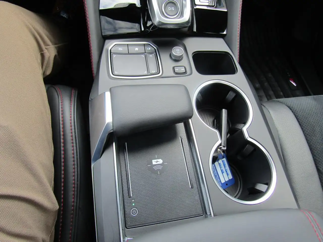 Acura MDX photo Acura MDX