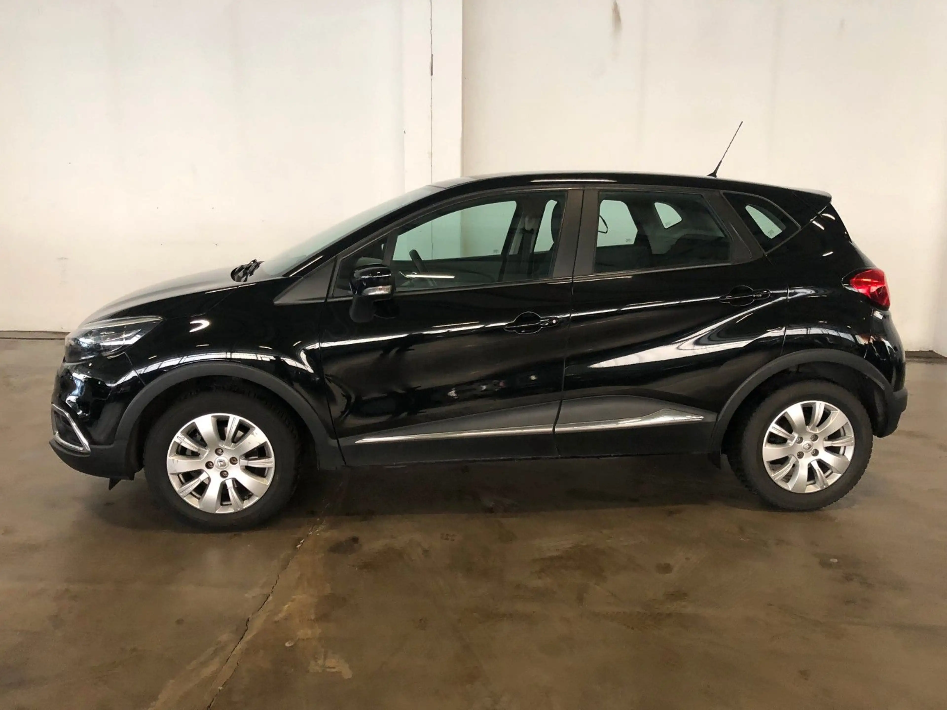Renault Captur 1.5  dCi 90 Start&Stop eco2 — photo 3
