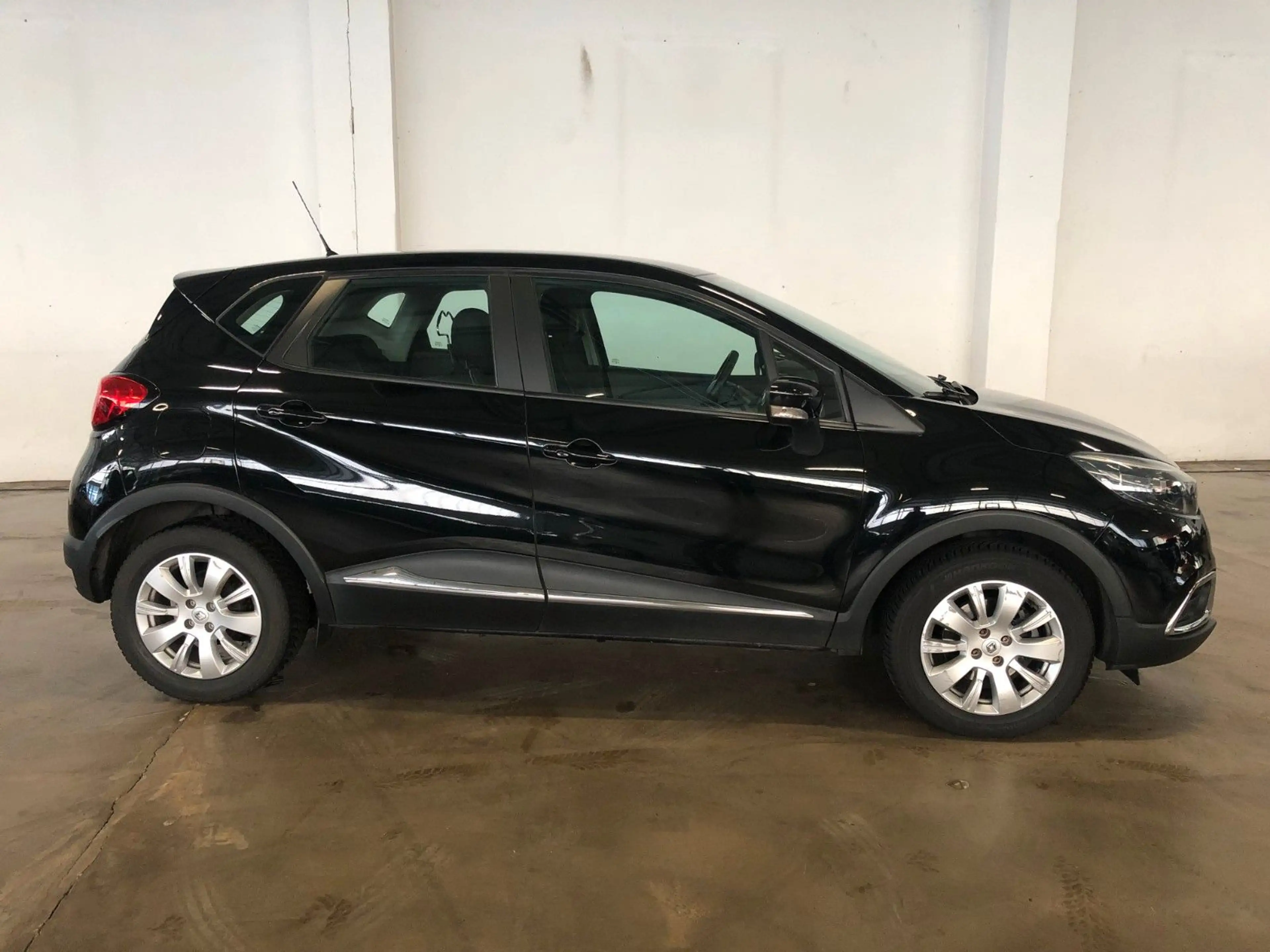 Renault Captur 1.5  dCi 90 Start&Stop eco2 — photo 4