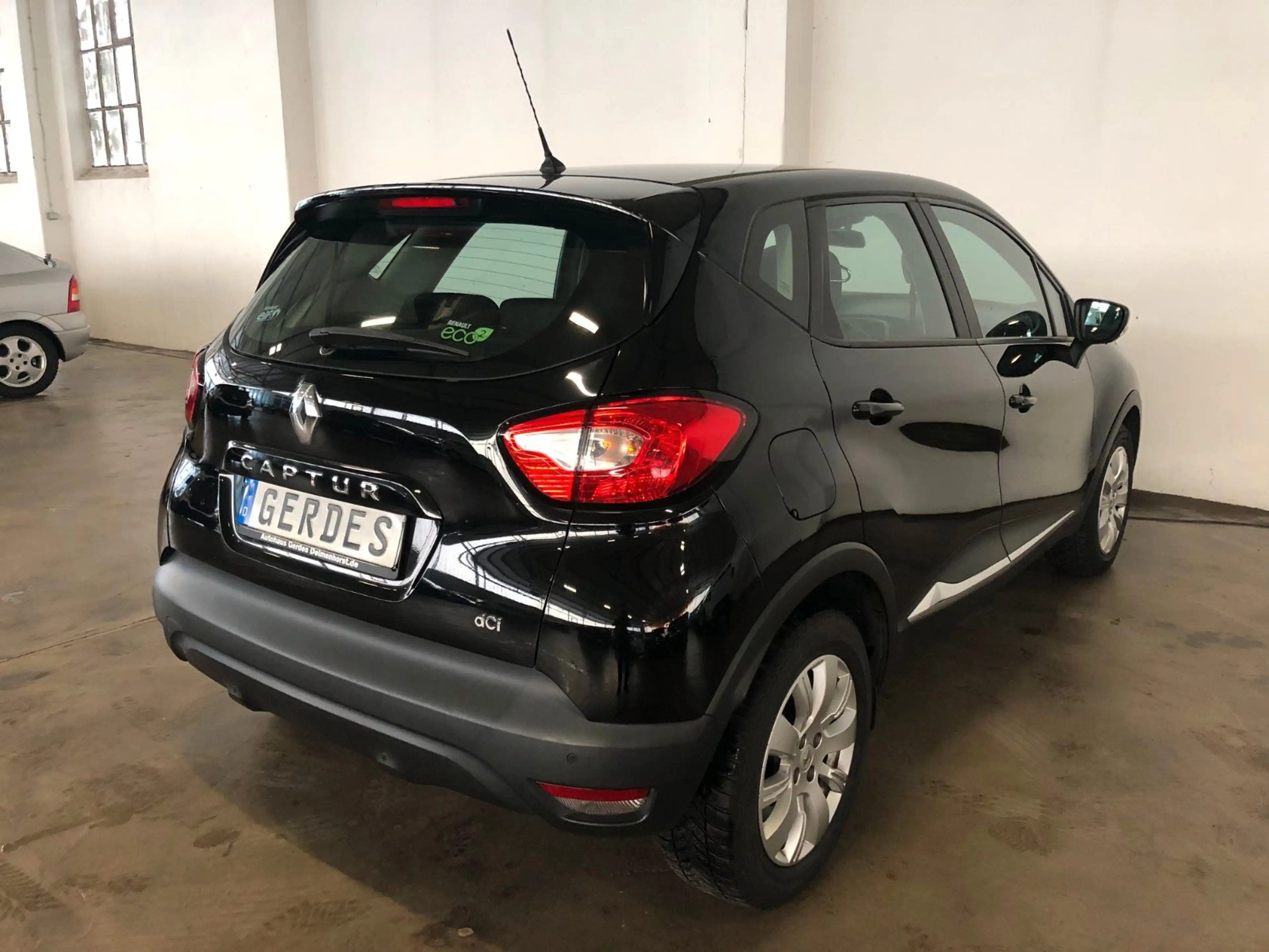 Renault Captur 1.5  dCi 90 Start&Stop eco2 — photo 11