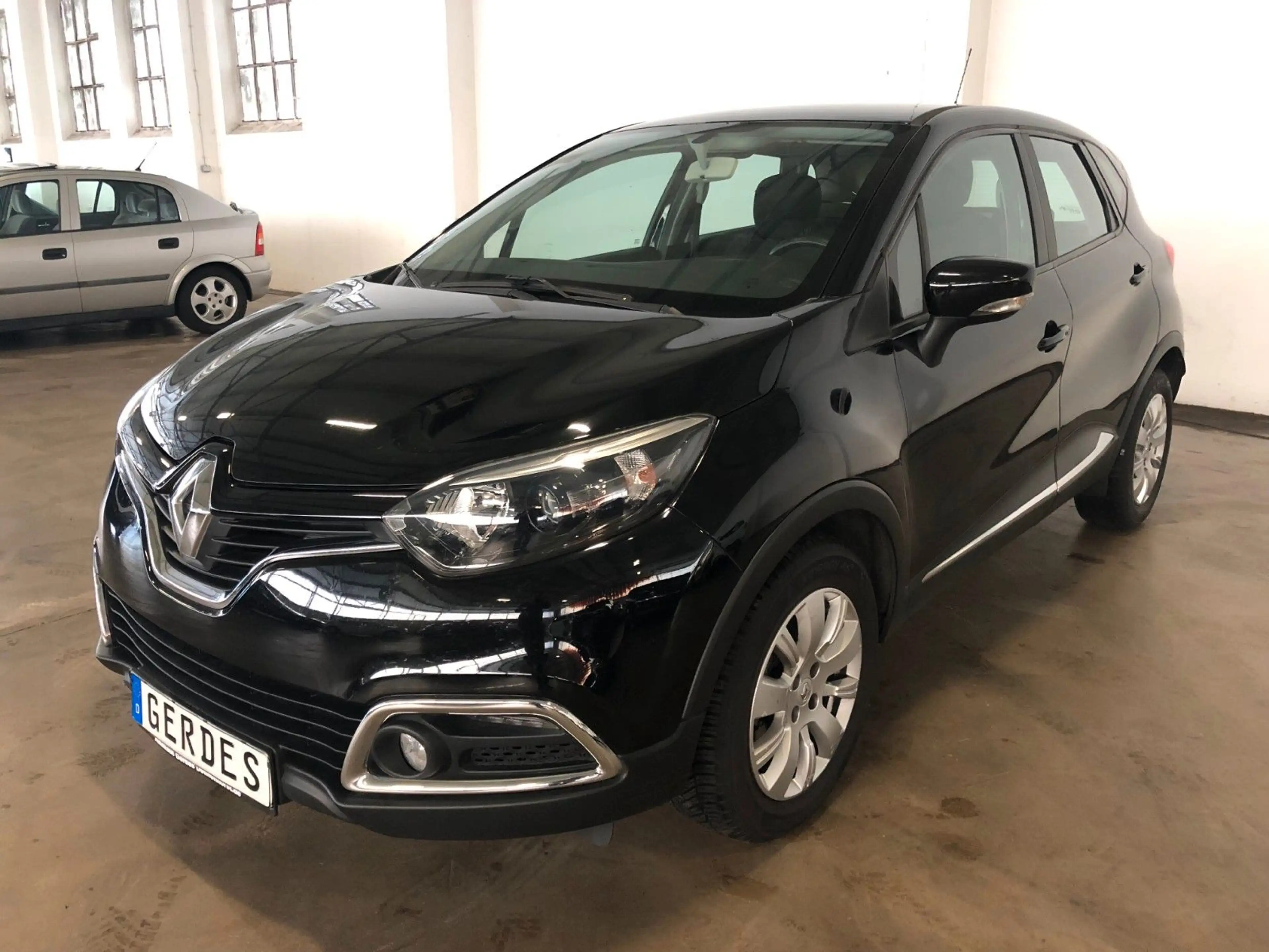 Renault Captur 1.5  dCi 90 Start&Stop eco2 — photo 8