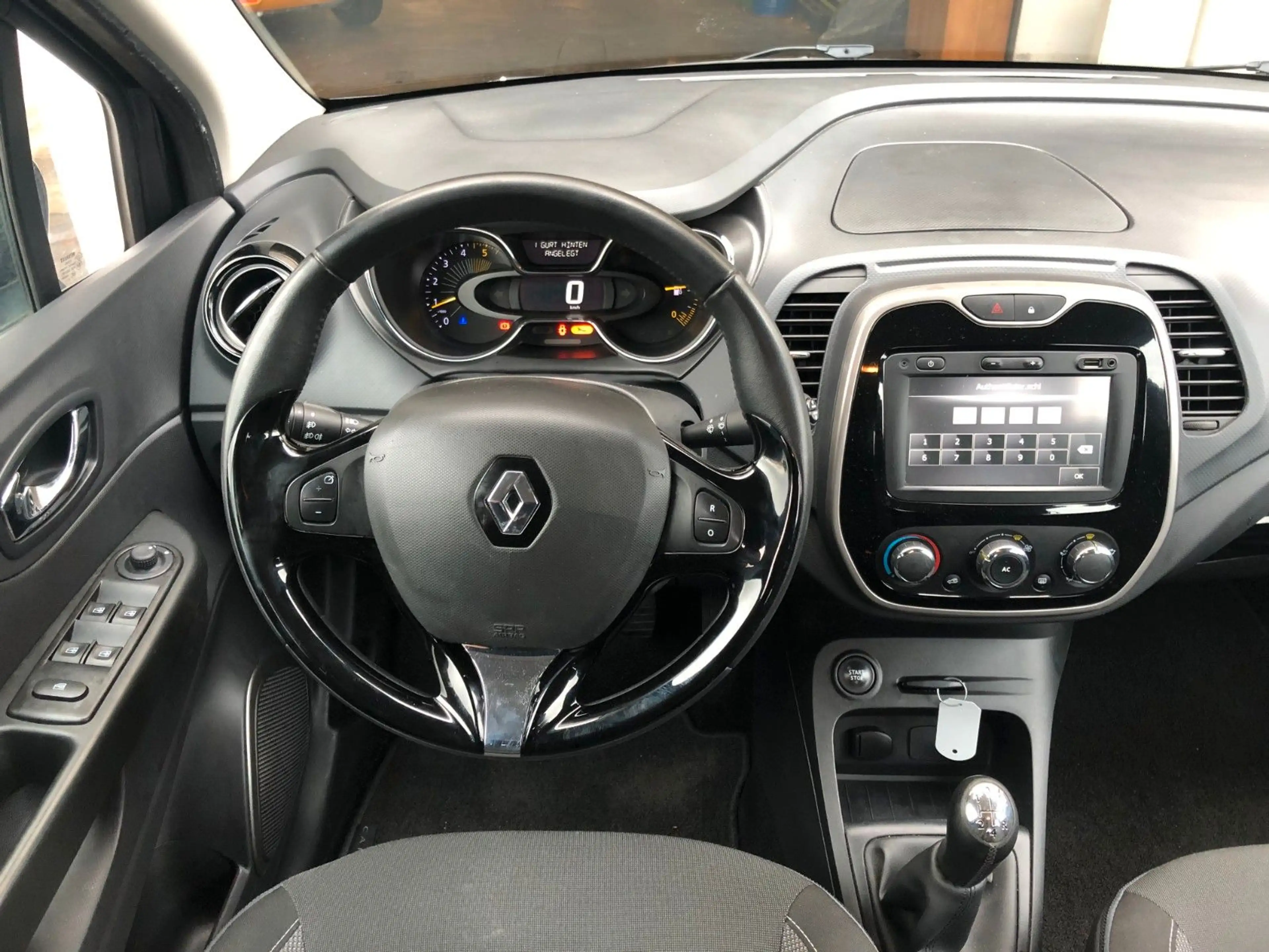 Renault Captur 1.5  dCi 90 Start&Stop eco2 — photo 13