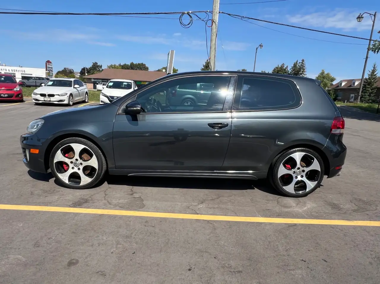 Volkswagen Golf GTI снимка Volkswagen Golf GTI