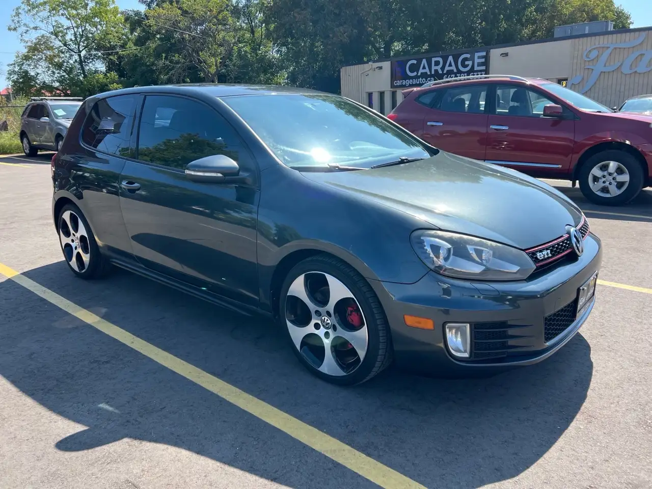 Volkswagen Golf GTI снимка Volkswagen Golf GTI
