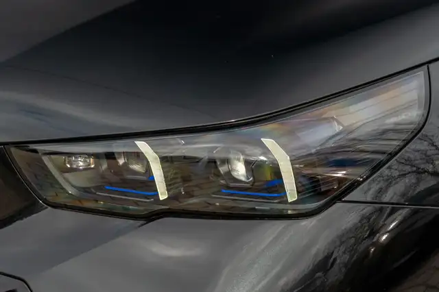 BMW M view 8