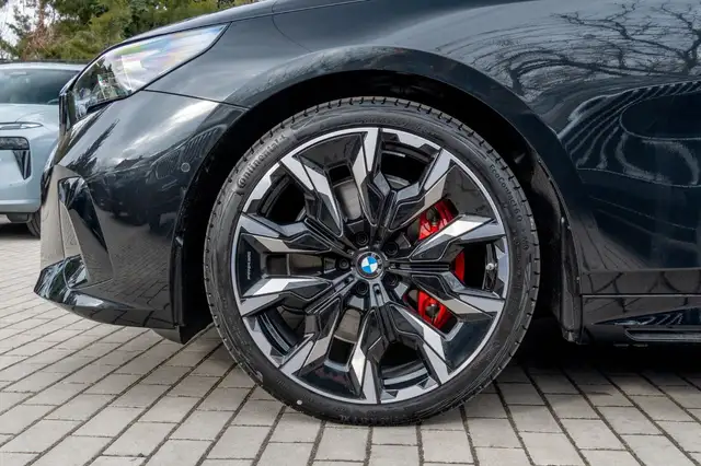 BMW M view 9