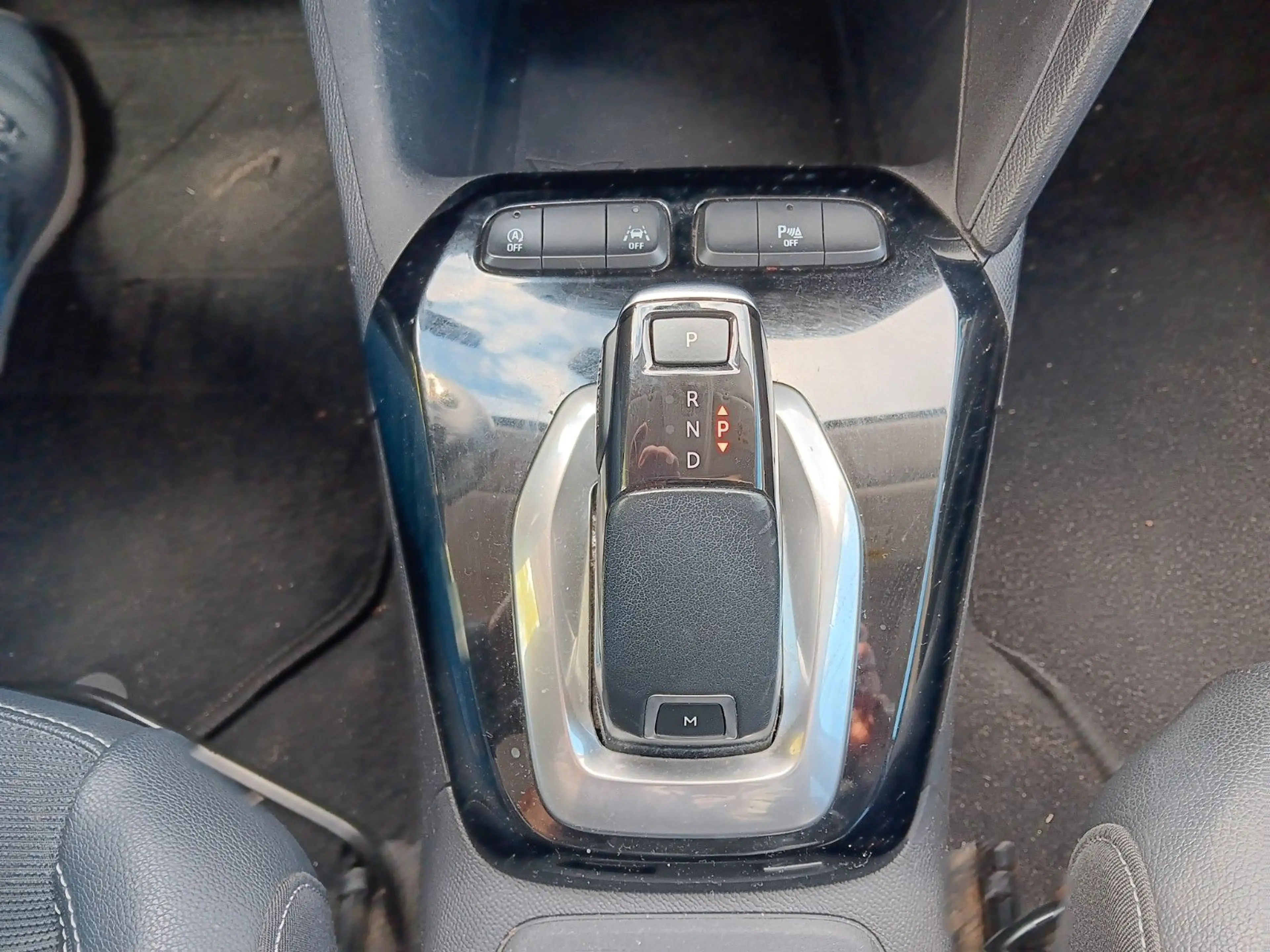 Opel Corsa F Elegance Automatic LED Klima Sitzheizung — photo 13