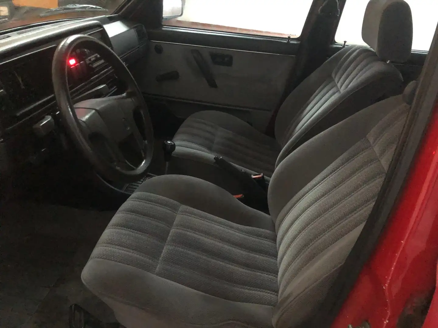 Volkswagen Golf GL Rot - 2